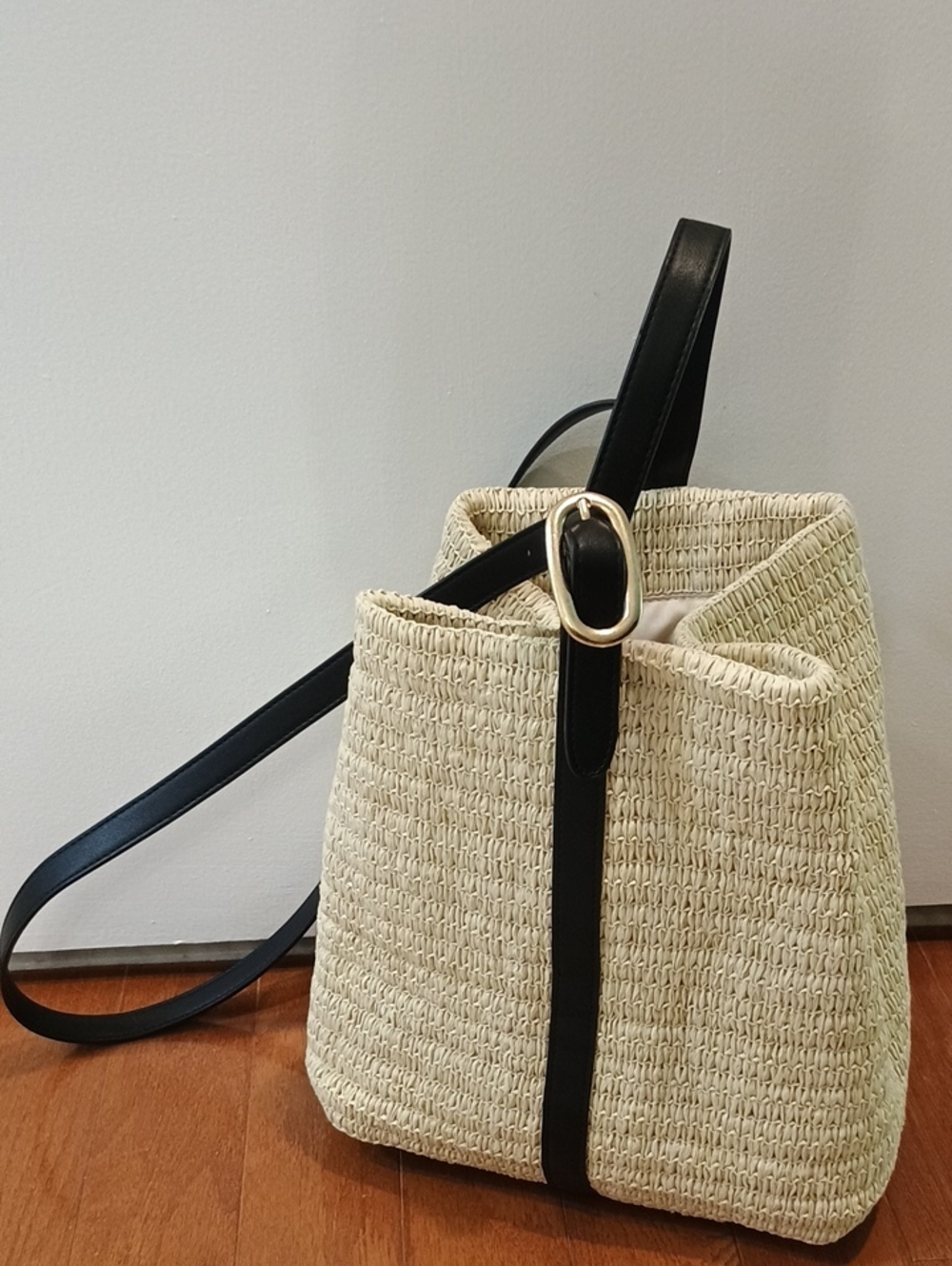 Raffia Woven Old Navy Carrie Bucket Bag